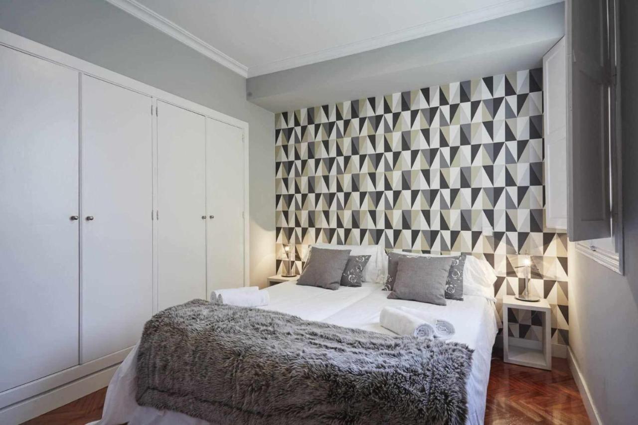 Apartamento V Alcalaretiro Ideal Parejas Madrid Exteriör bild