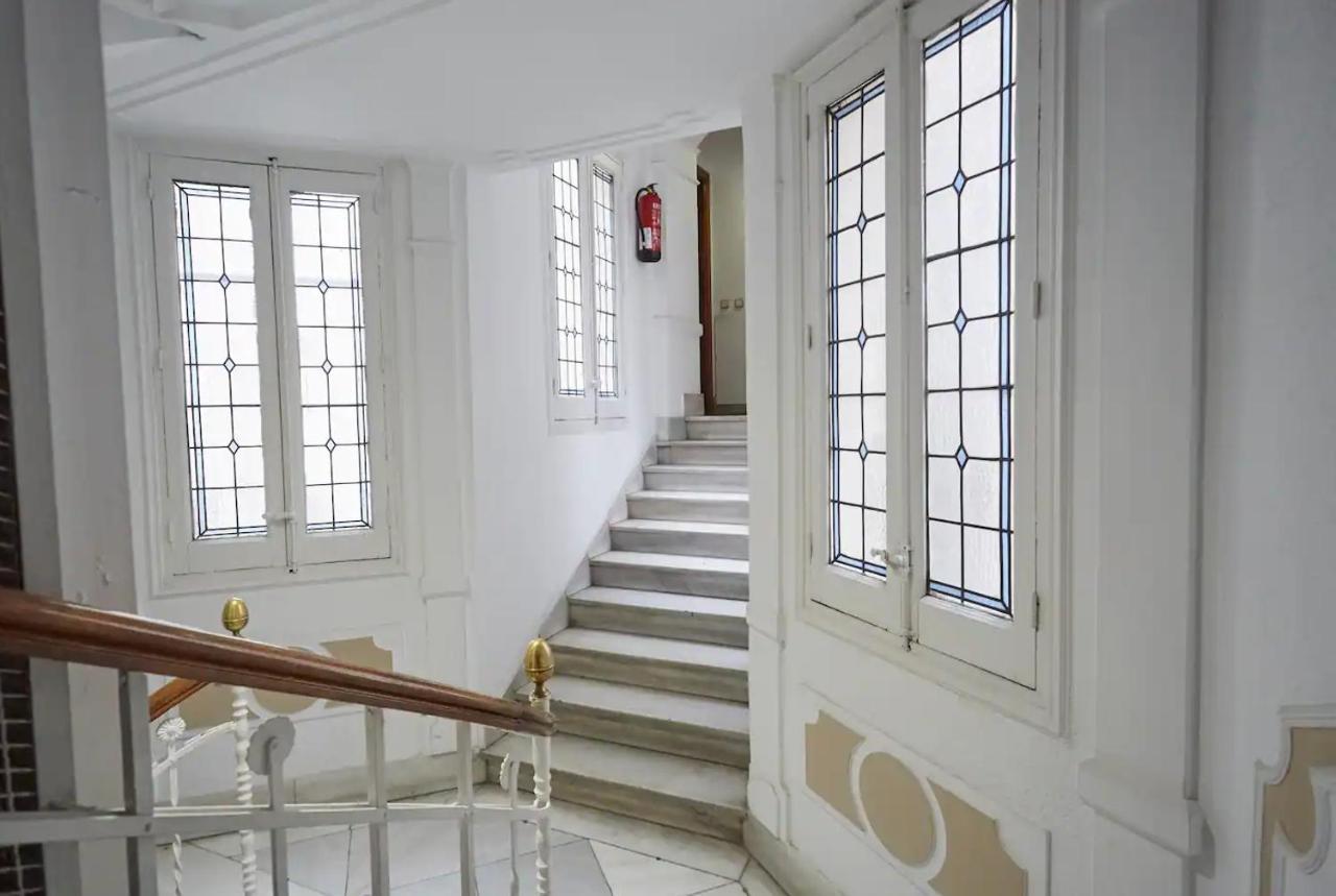 Apartamento V Alcalaretiro Ideal Parejas Madrid Exteriör bild