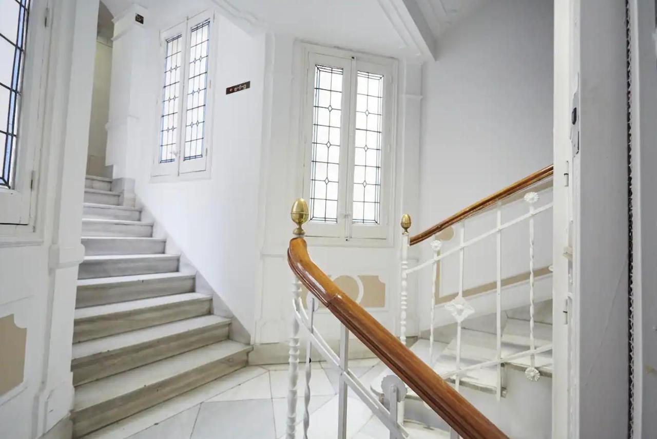 Apartamento V Alcalaretiro Ideal Parejas Madrid Exteriör bild