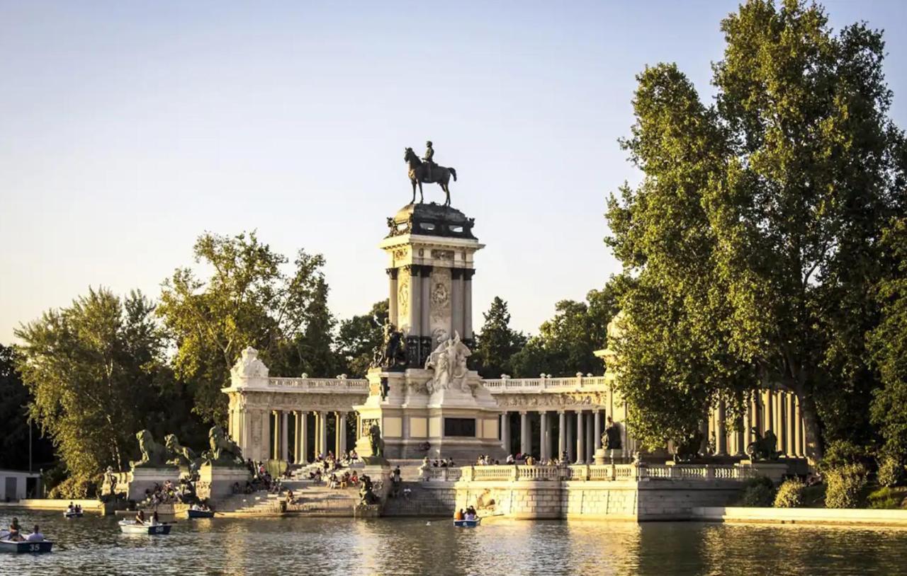 Apartamento V Alcalaretiro Ideal Parejas Madrid Exteriör bild